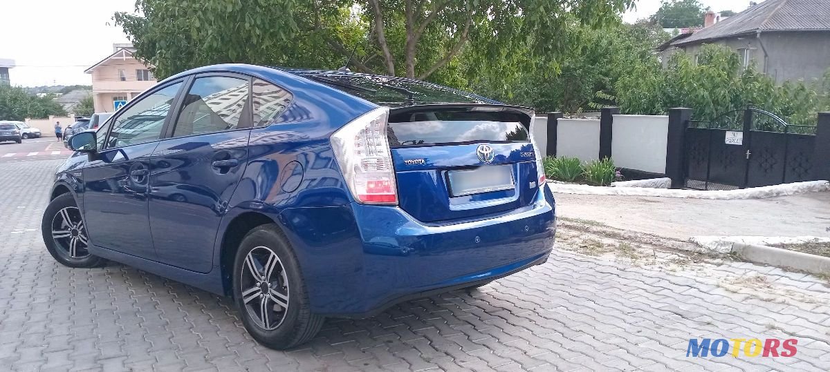 2010' Toyota Prius photo #4