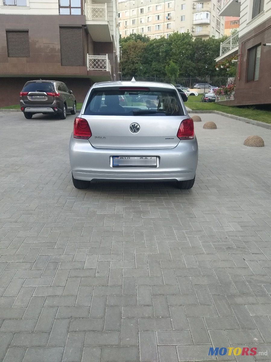 2013' Volkswagen Polo photo #3