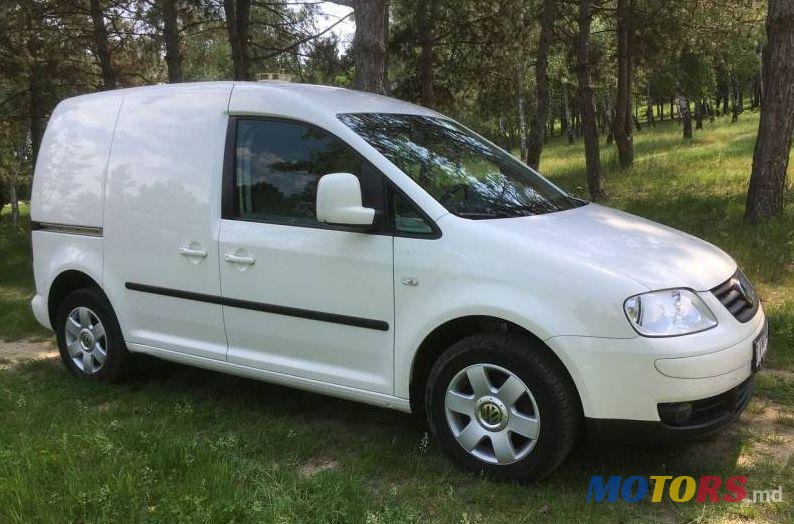 2010' Volkswagen Caddy photo #2