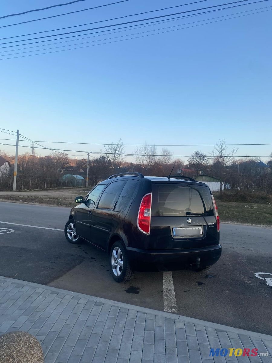 2014' Skoda Roomster photo #2