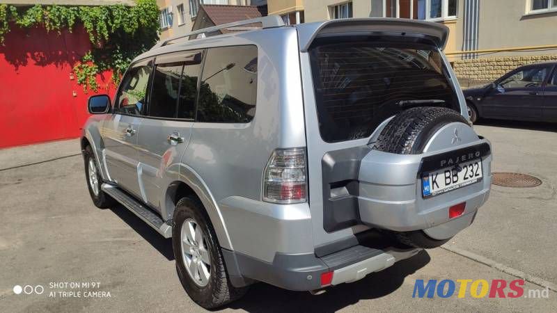 2008' Mitsubishi Pajero photo #5