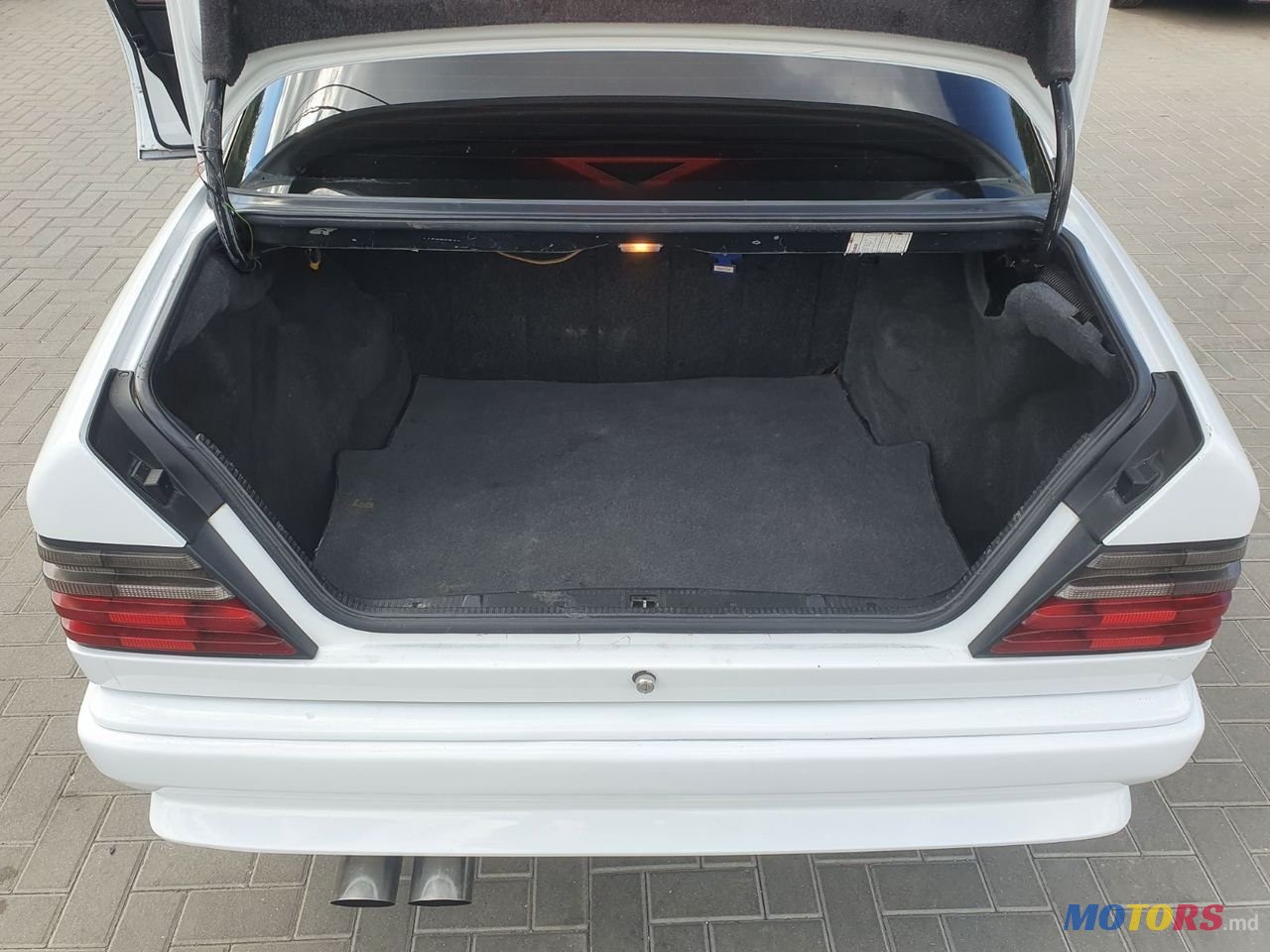 1994' Mercedes-Benz W124 photo #6