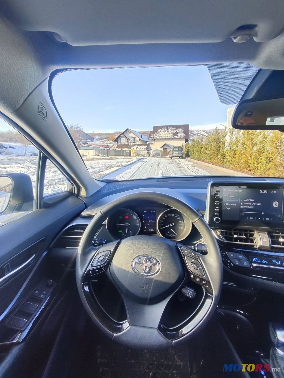 2019' Toyota C-HR photo #5