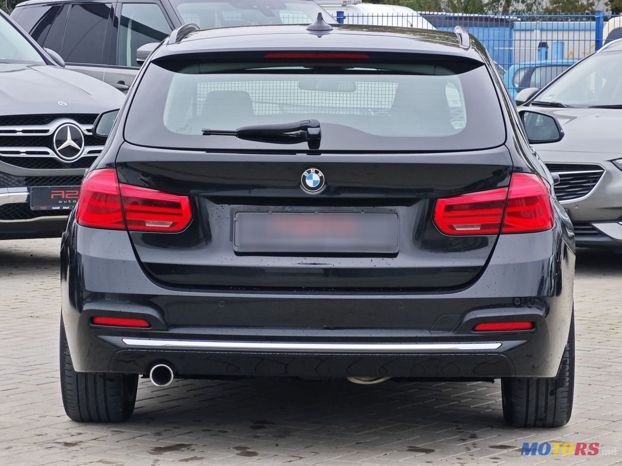 2017' BMW 3 Series photo #6