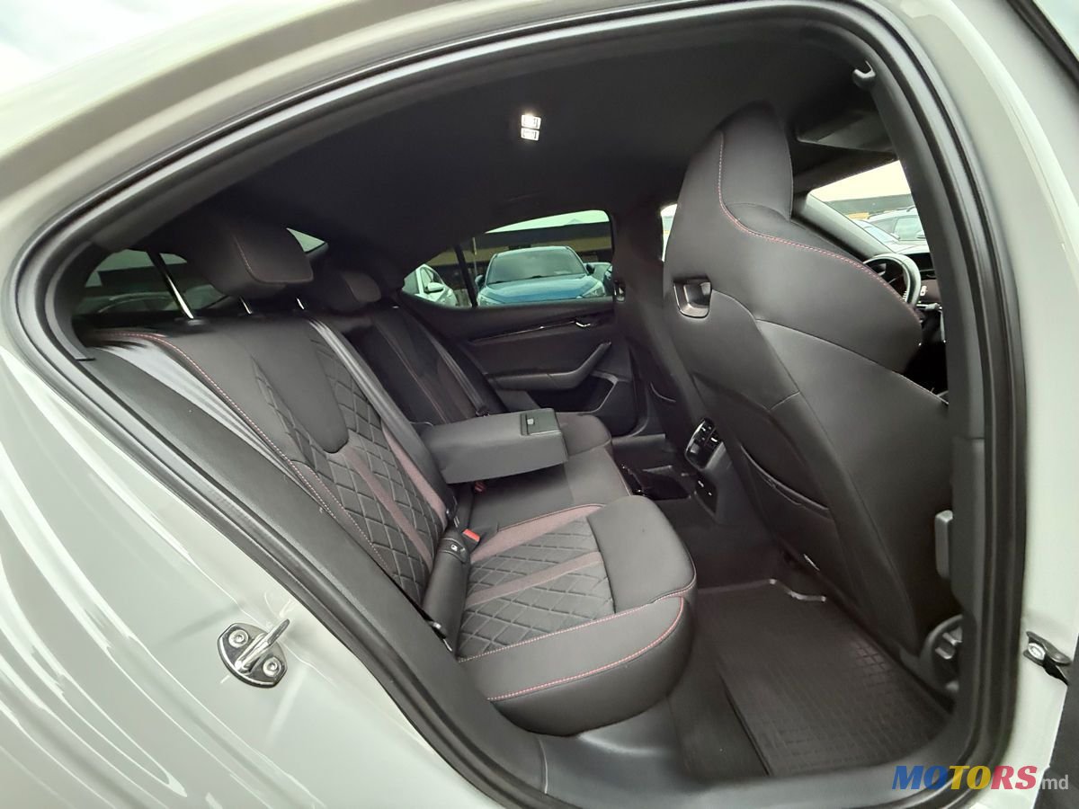 2020' Skoda Octavia Rs photo #6