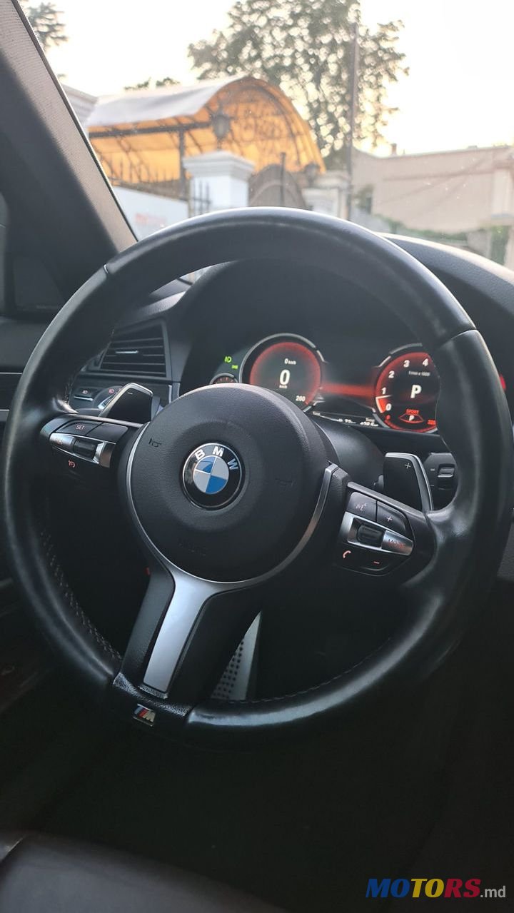 2016' BMW 5 Series photo #6
