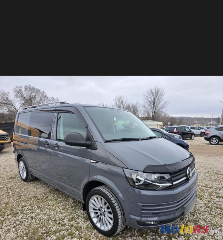 2016' Volkswagen Transporter photo #1