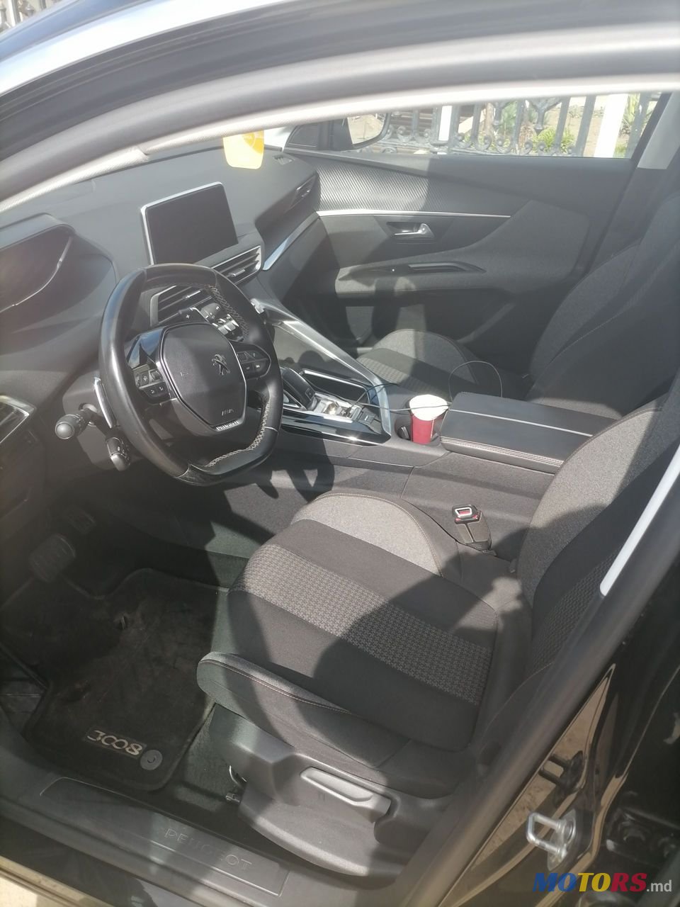 2018' Peugeot 3008 photo #6