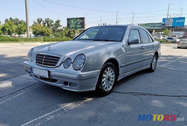 2002' Mercedes-Benz E photo #1