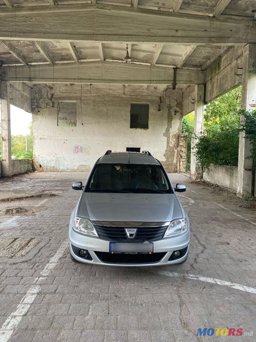 2009' Dacia Logan Mcv photo #1