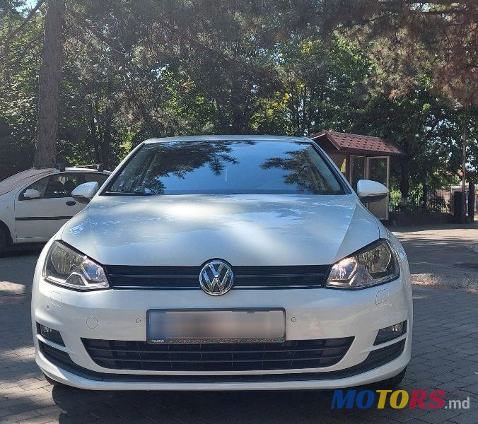 2016' Volkswagen Golf photo #2