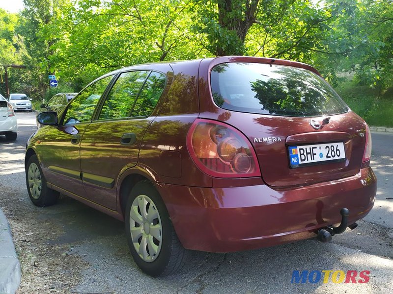 2005' Nissan Almera photo #2