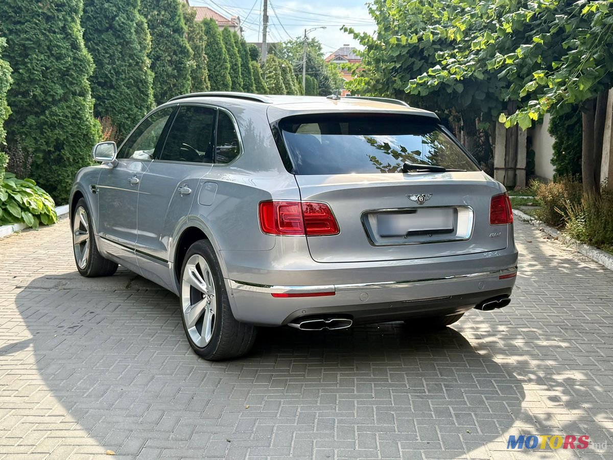 2019' Bentley Bentayga photo #5