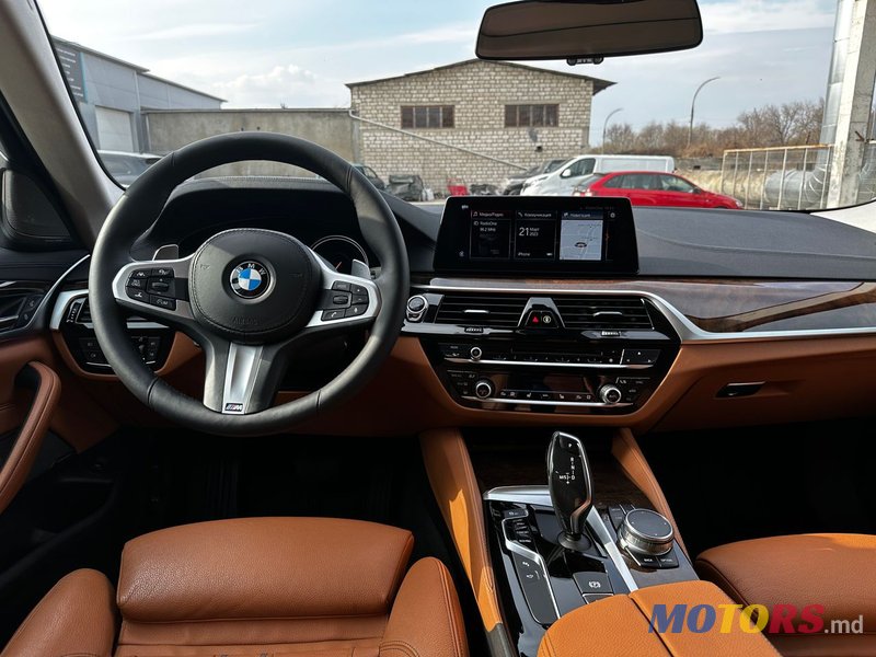 2017' BMW 5 Series photo #5