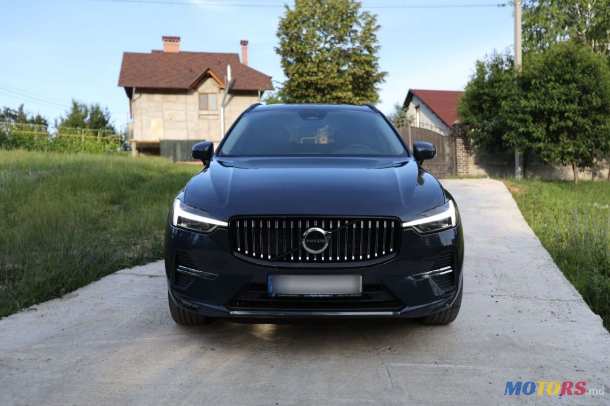 2022' Volvo XC60 photo #1