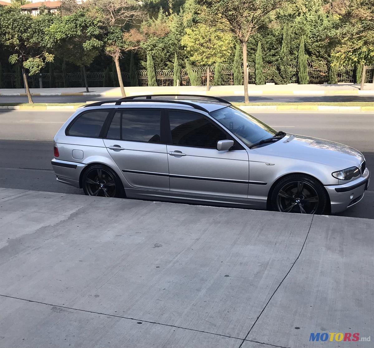 2004' BMW 3 Series photo #2