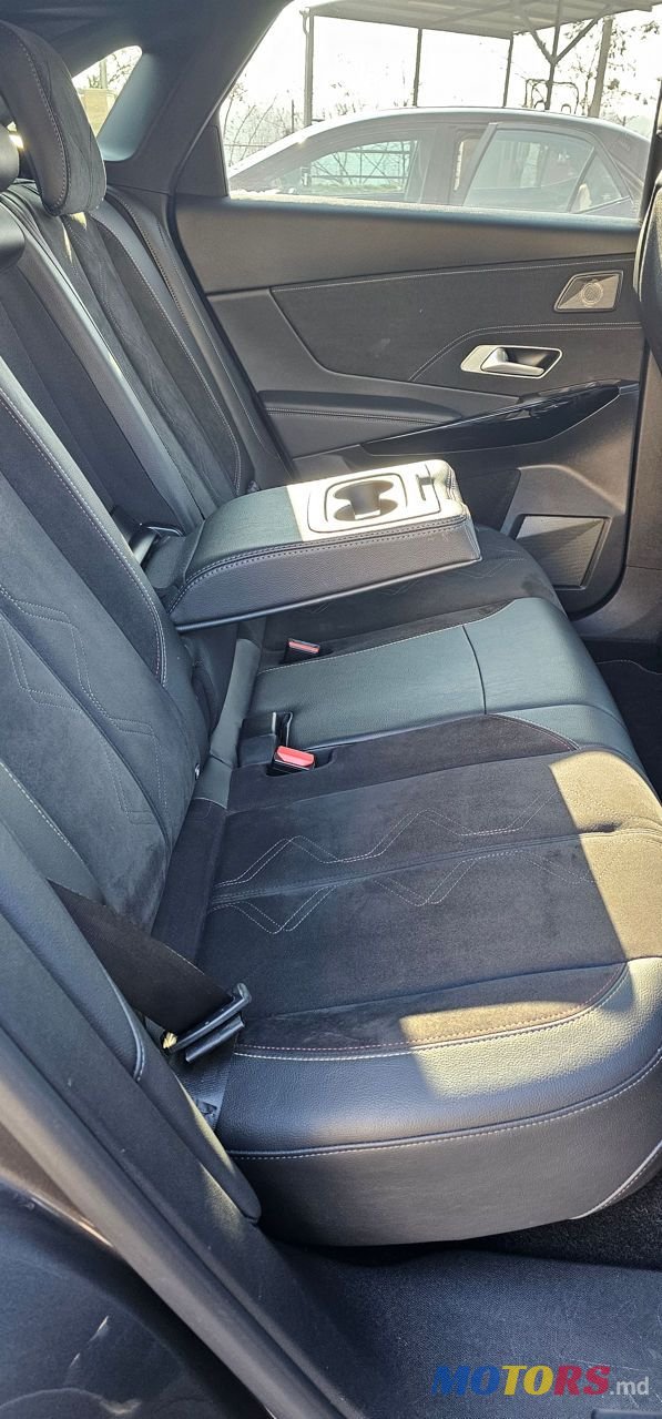 2019' DS Automobiles DS 7 Crossback photo #6