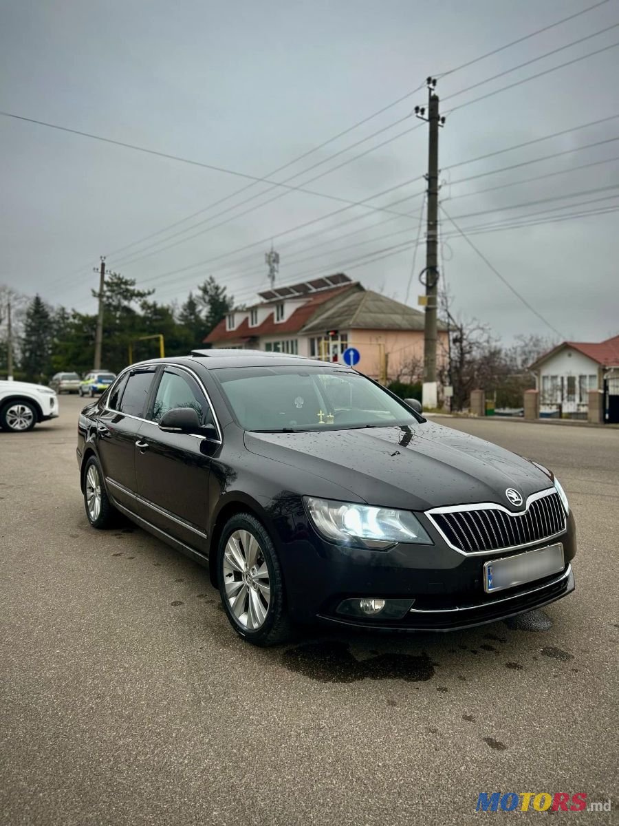 2014' Skoda Superb photo #4