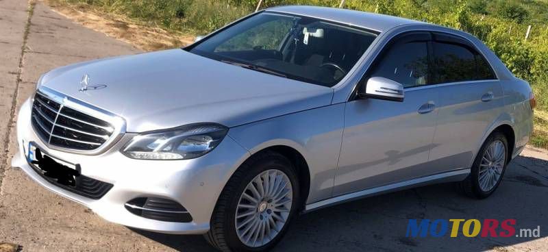 2016' Mercedes-Benz E photo #2