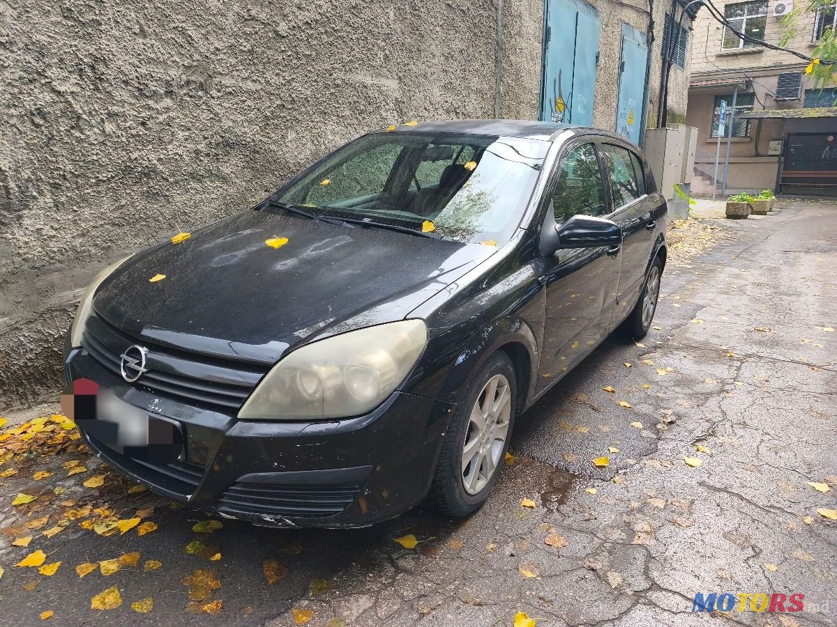 2004' Opel Astra photo #1