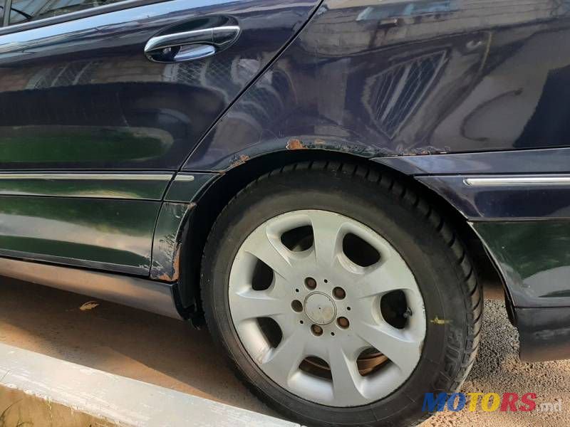 2004' Mercedes-Benz C photo #4