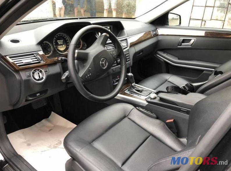 2012' Mercedes-Benz E photo #2