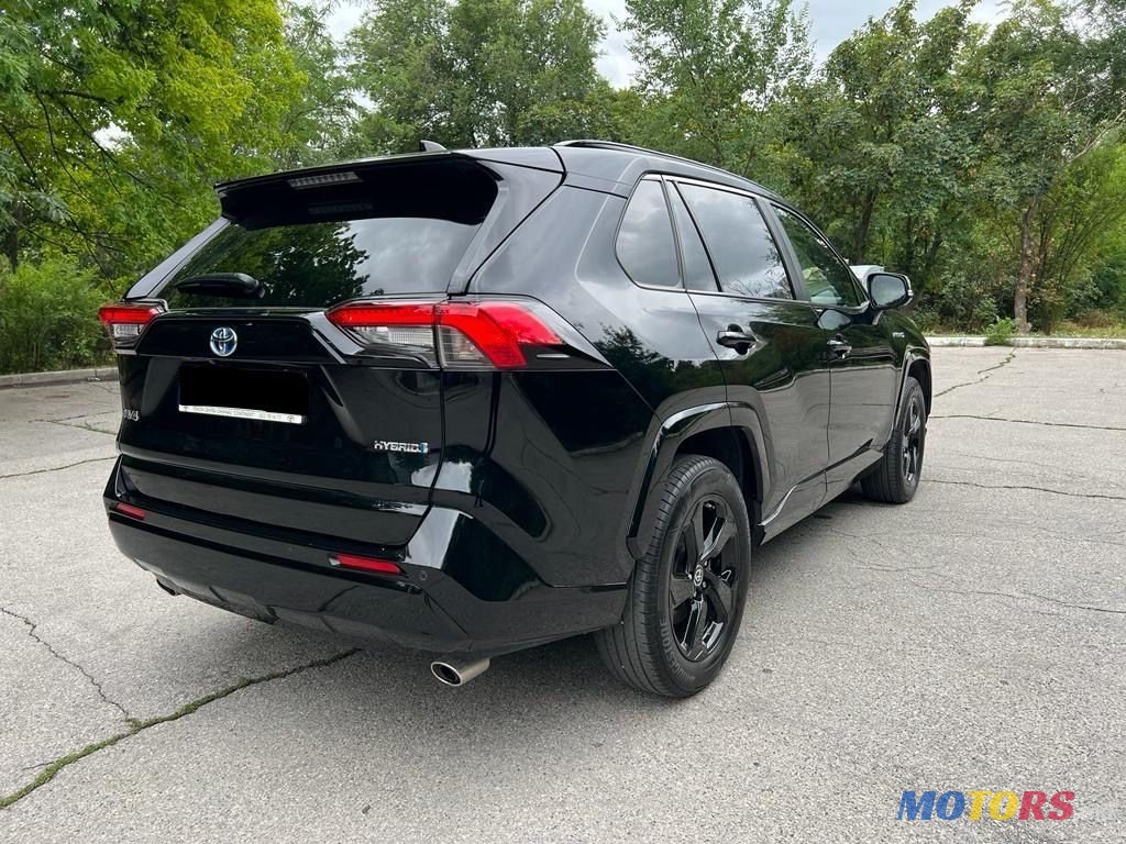 2021' Toyota RAV4 photo #4