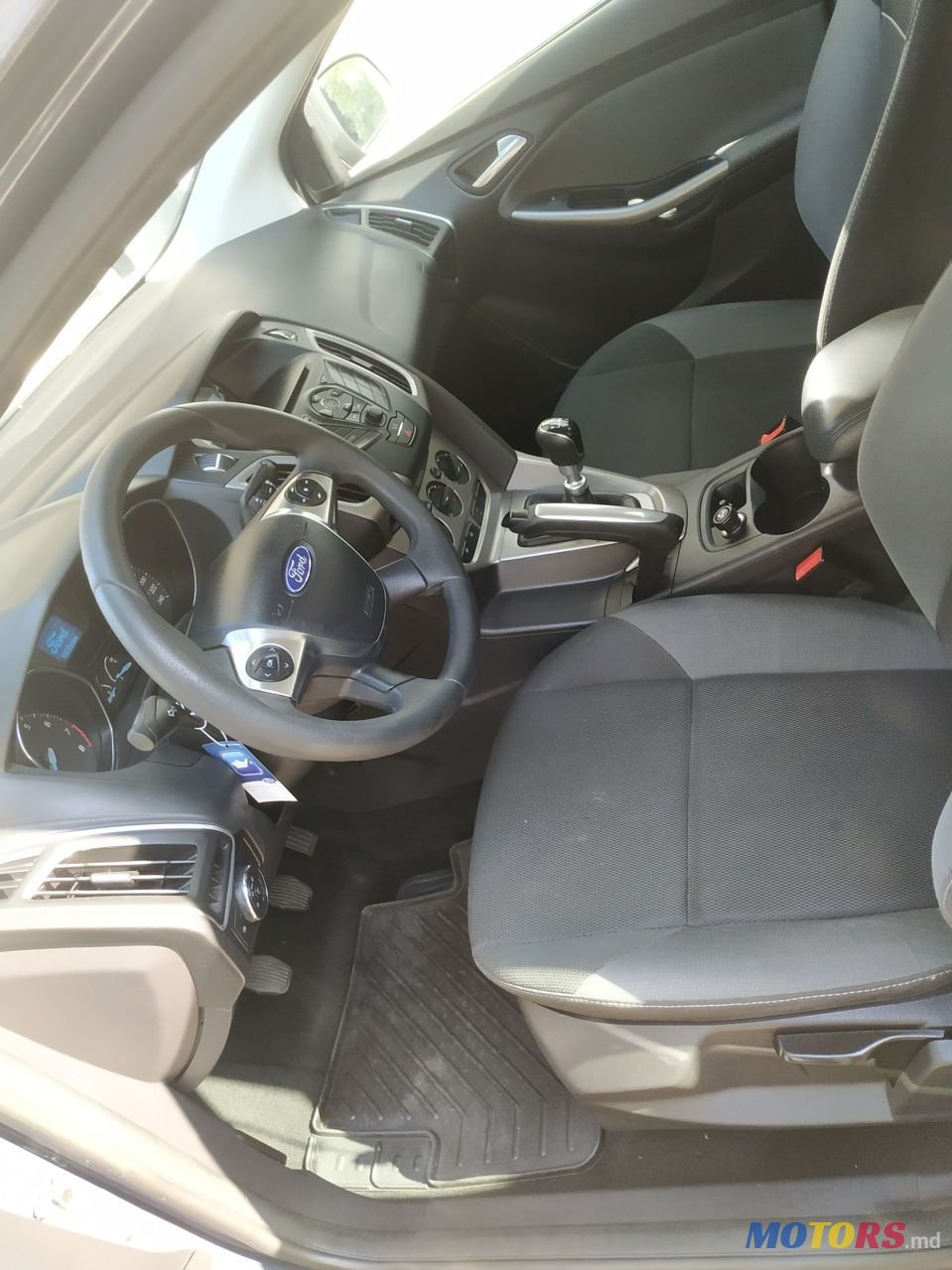 2012' Ford Focus photo #6