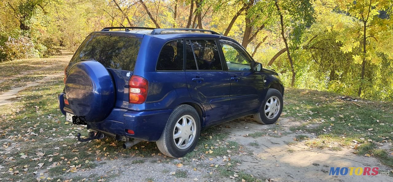 2004' Toyota RAV4 photo #3