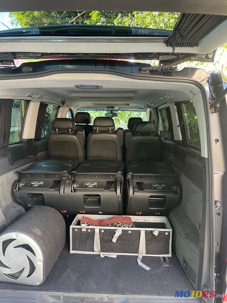 2012' Mercedes-Benz Viano photo #3