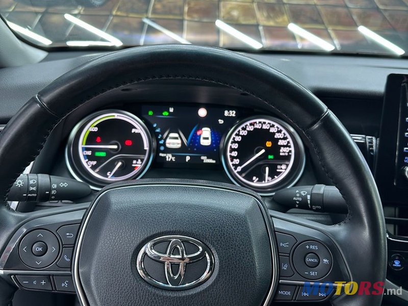 2023' Toyota Camry photo #2