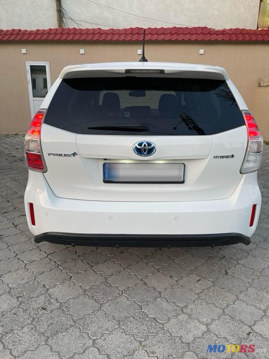 2018' Toyota Prius + photo #2