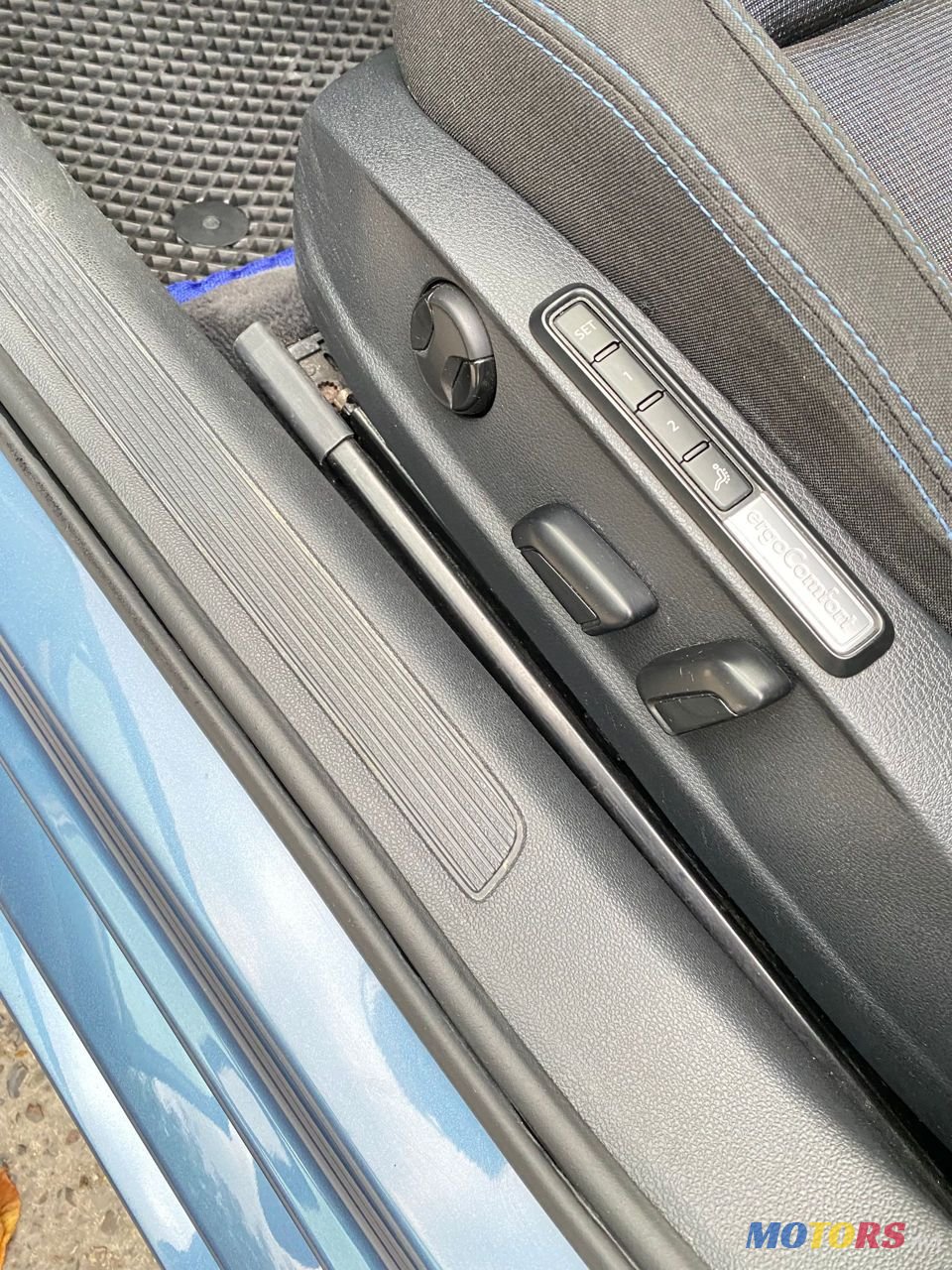 2015' Volkswagen Passat photo #4