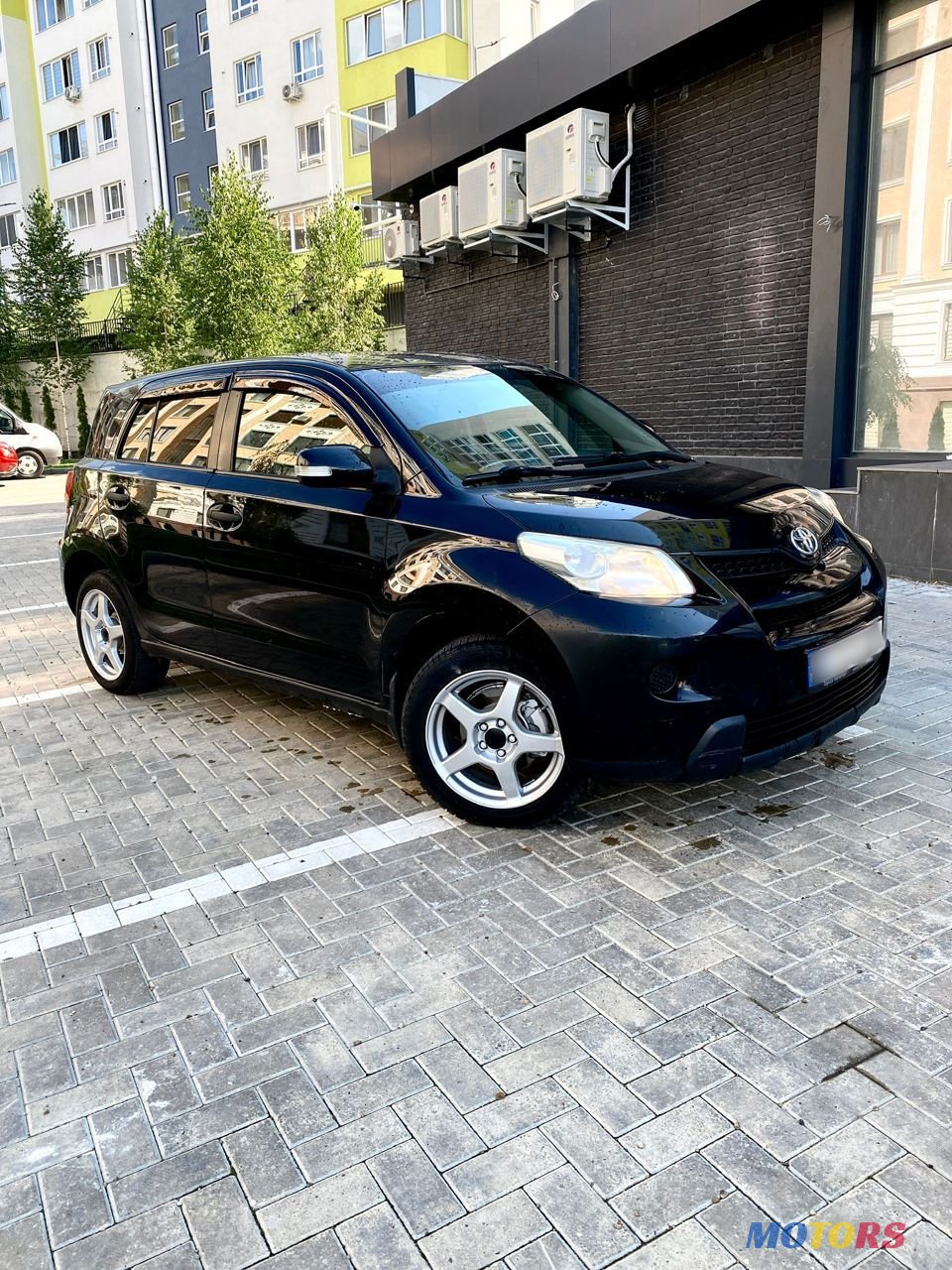 2011' Toyota Urban Cruiser photo #5