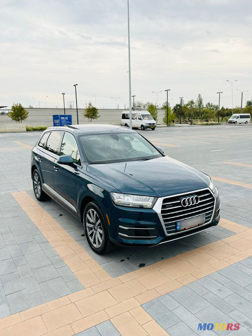 2018' Audi Q7 photo #4