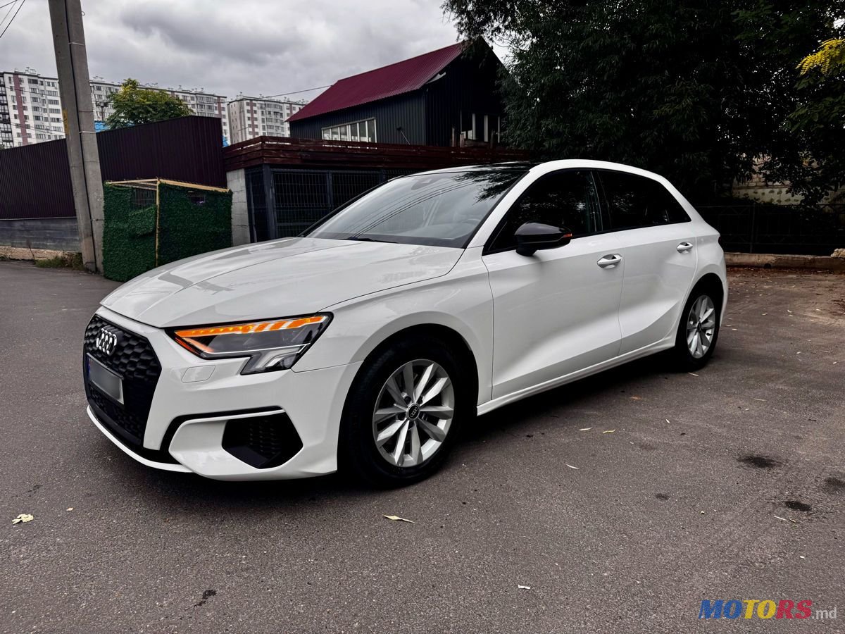 2021' Audi A3 photo #2