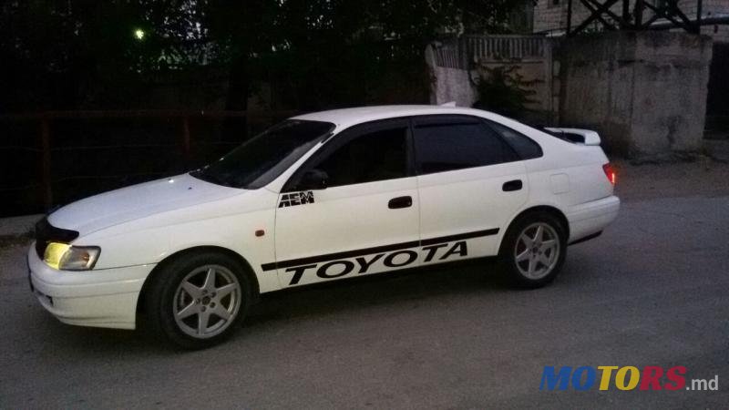 1994' Toyota Carina photo #2