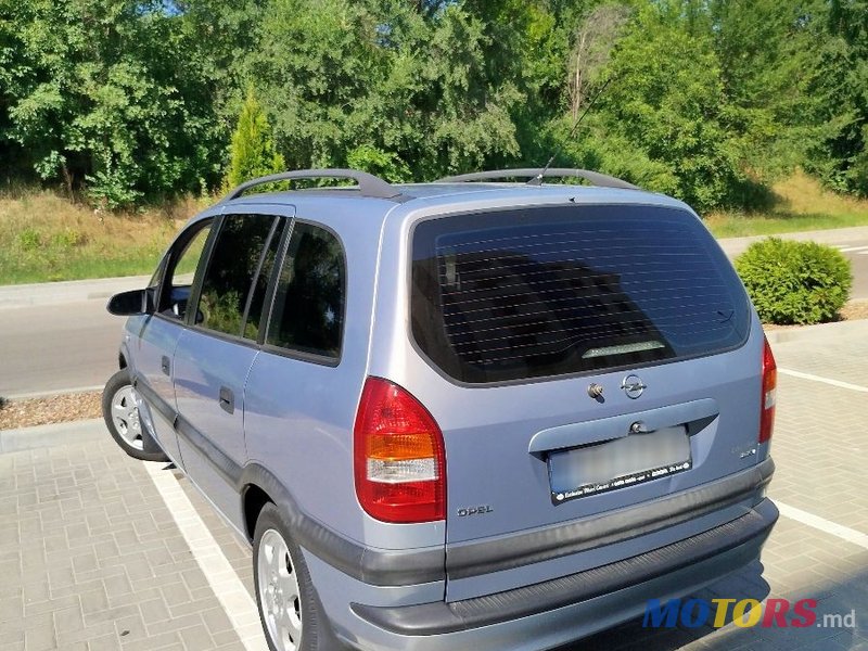 2005' Opel Zafira photo #3