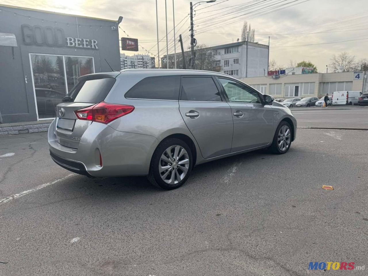 2014' Toyota Auris photo #5