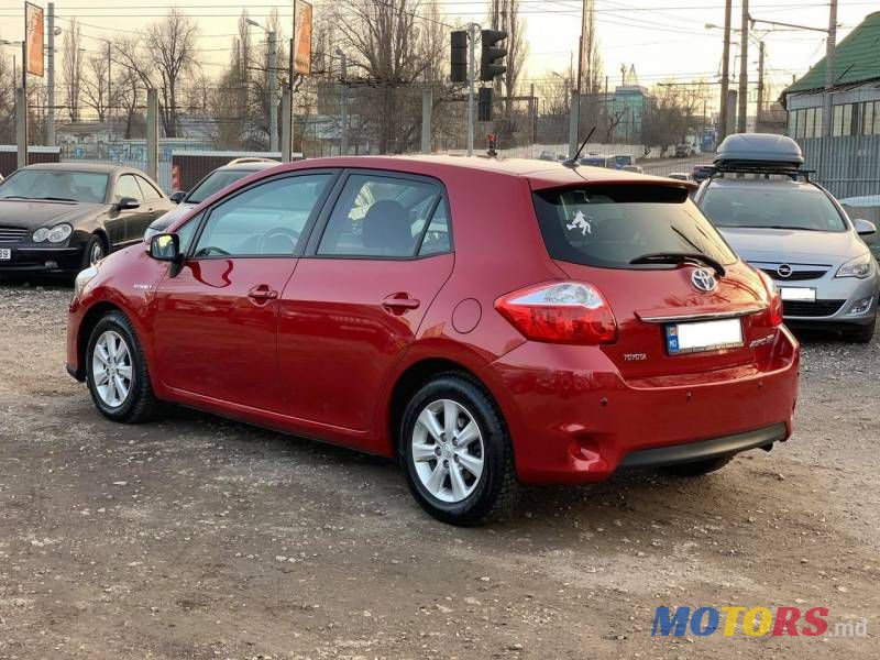 2012' Toyota Auris photo #4