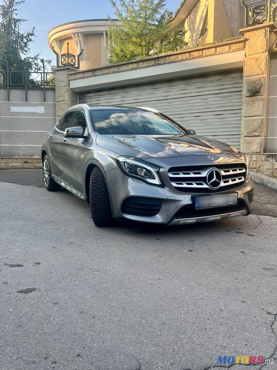 2017' Mercedes-Benz GLA photo #1