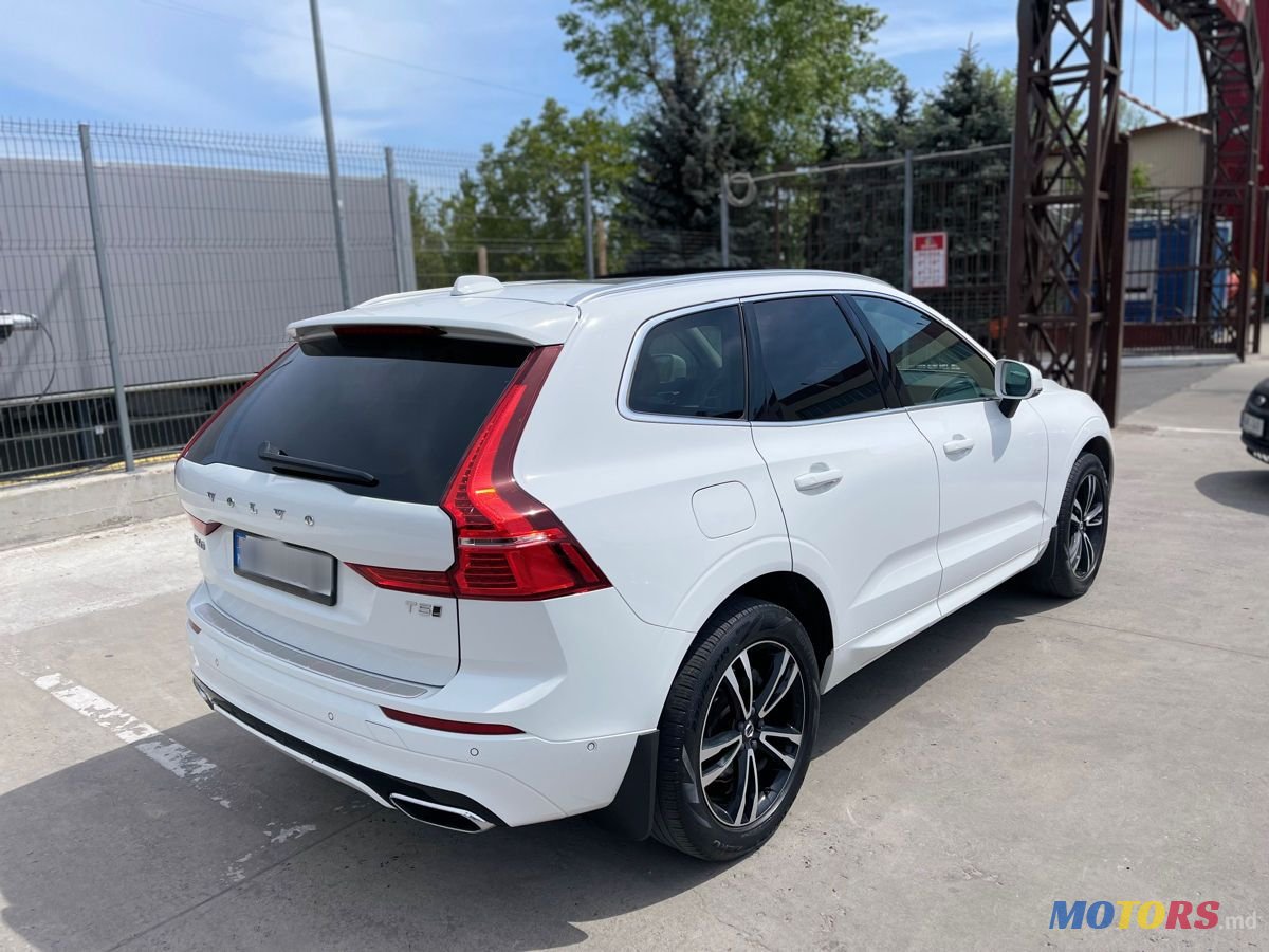 2018' Volvo XC60 photo #5