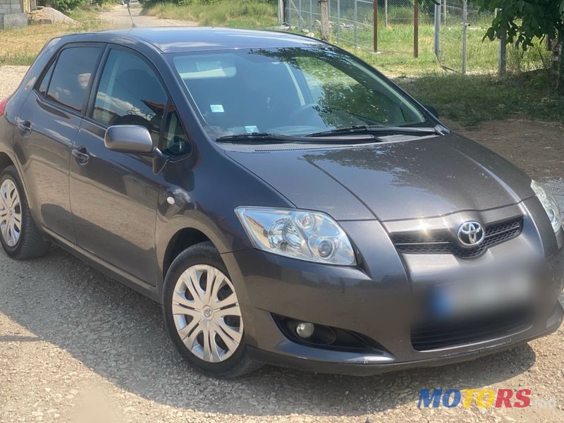 2009' Toyota Auris photo #3