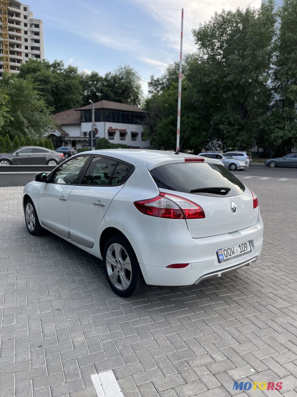 2014' Renault Megane photo #4