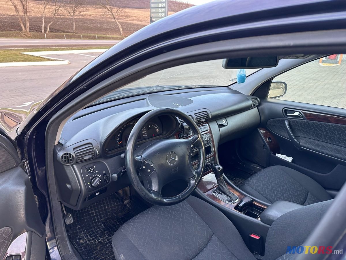 2002' Mercedes-Benz C-Class photo #6