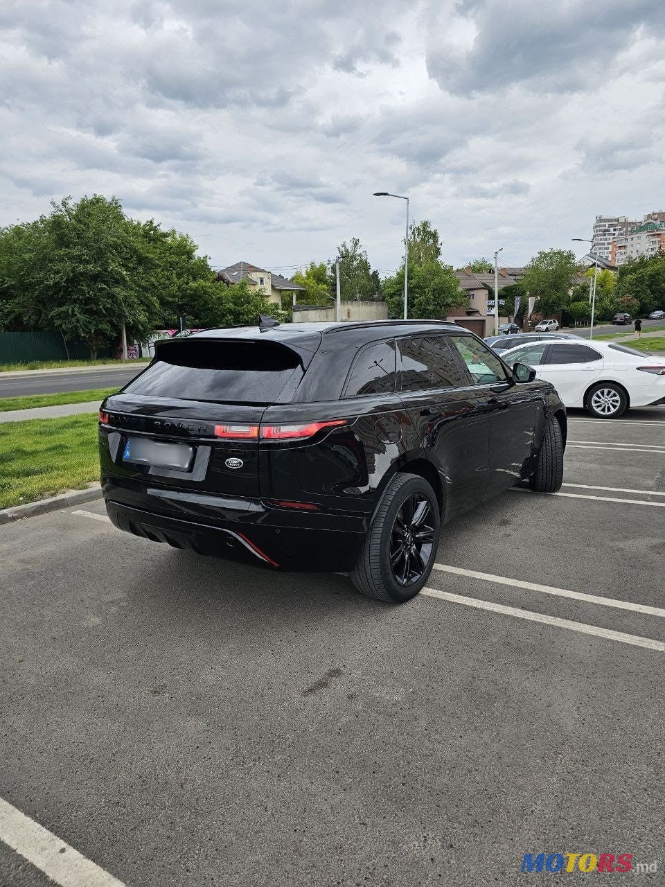 2020' Land Rover Range Rover Velar photo #4
