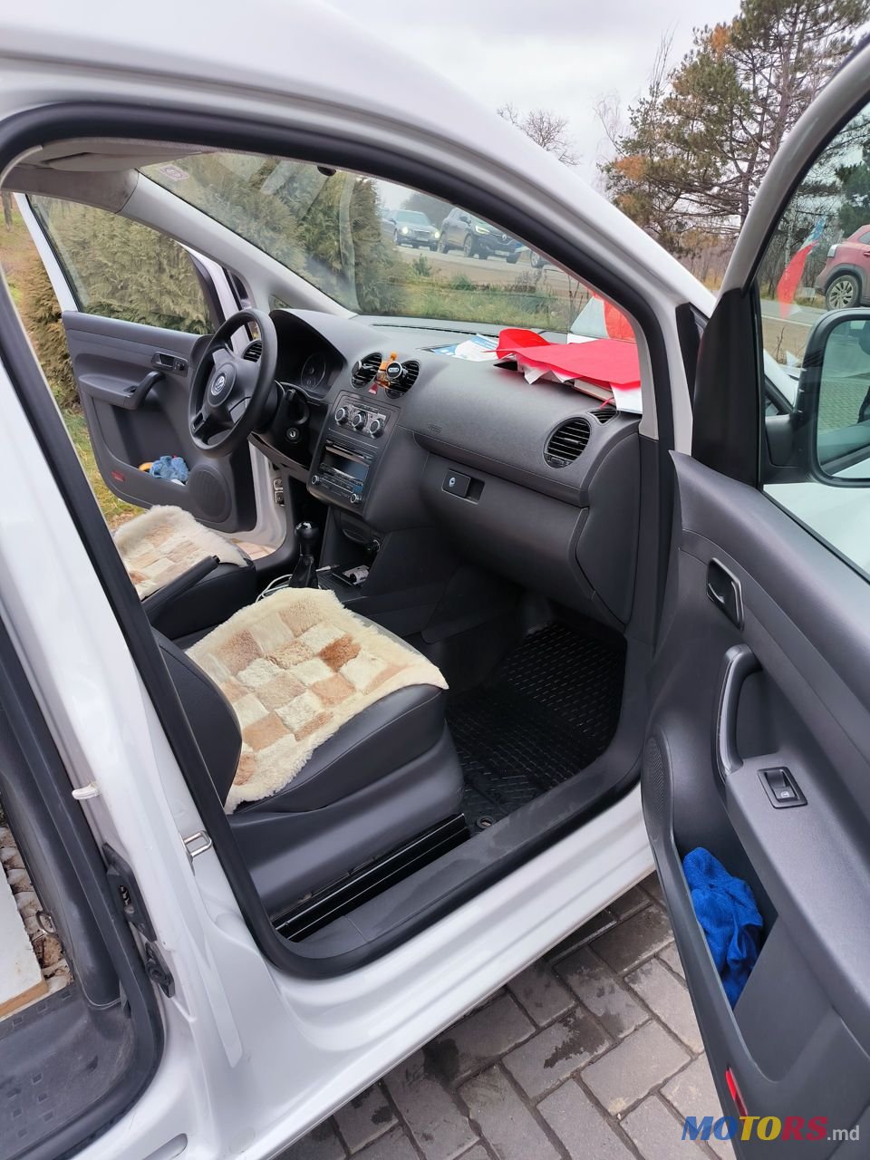 2010' Volkswagen Caddy photo #5