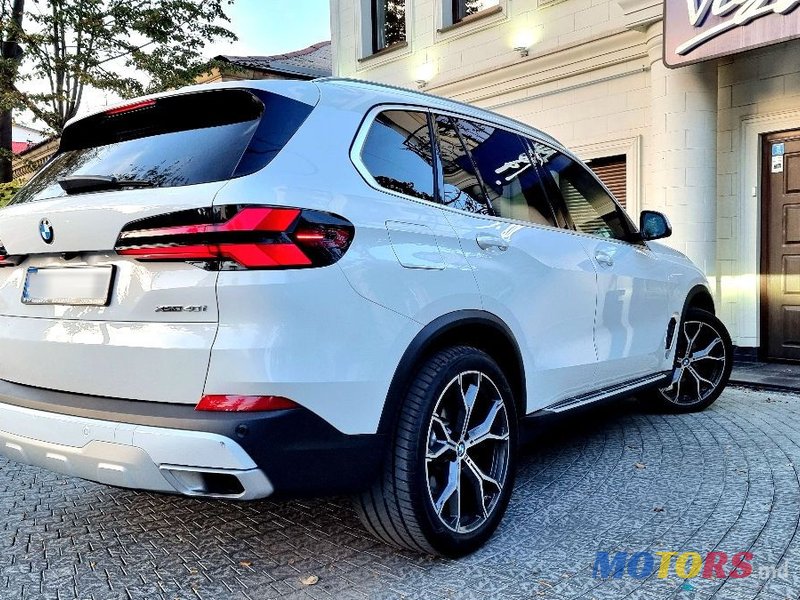 2024' BMW X5 photo #5