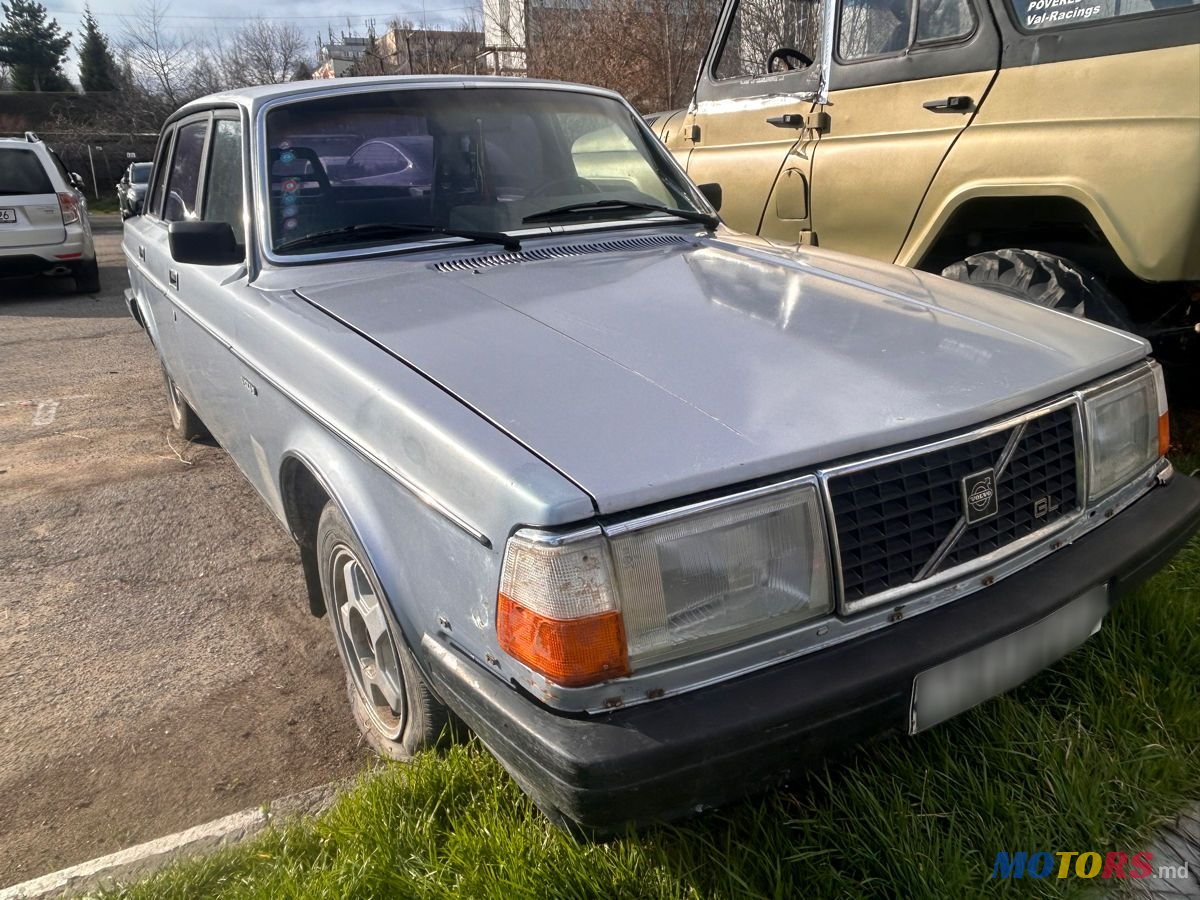 1981' Volvo 244 photo #4