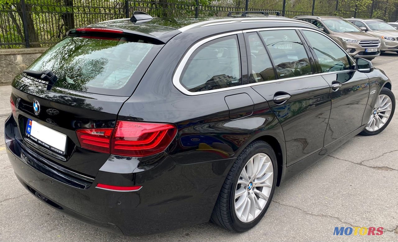 2015' BMW 5 Series photo #4